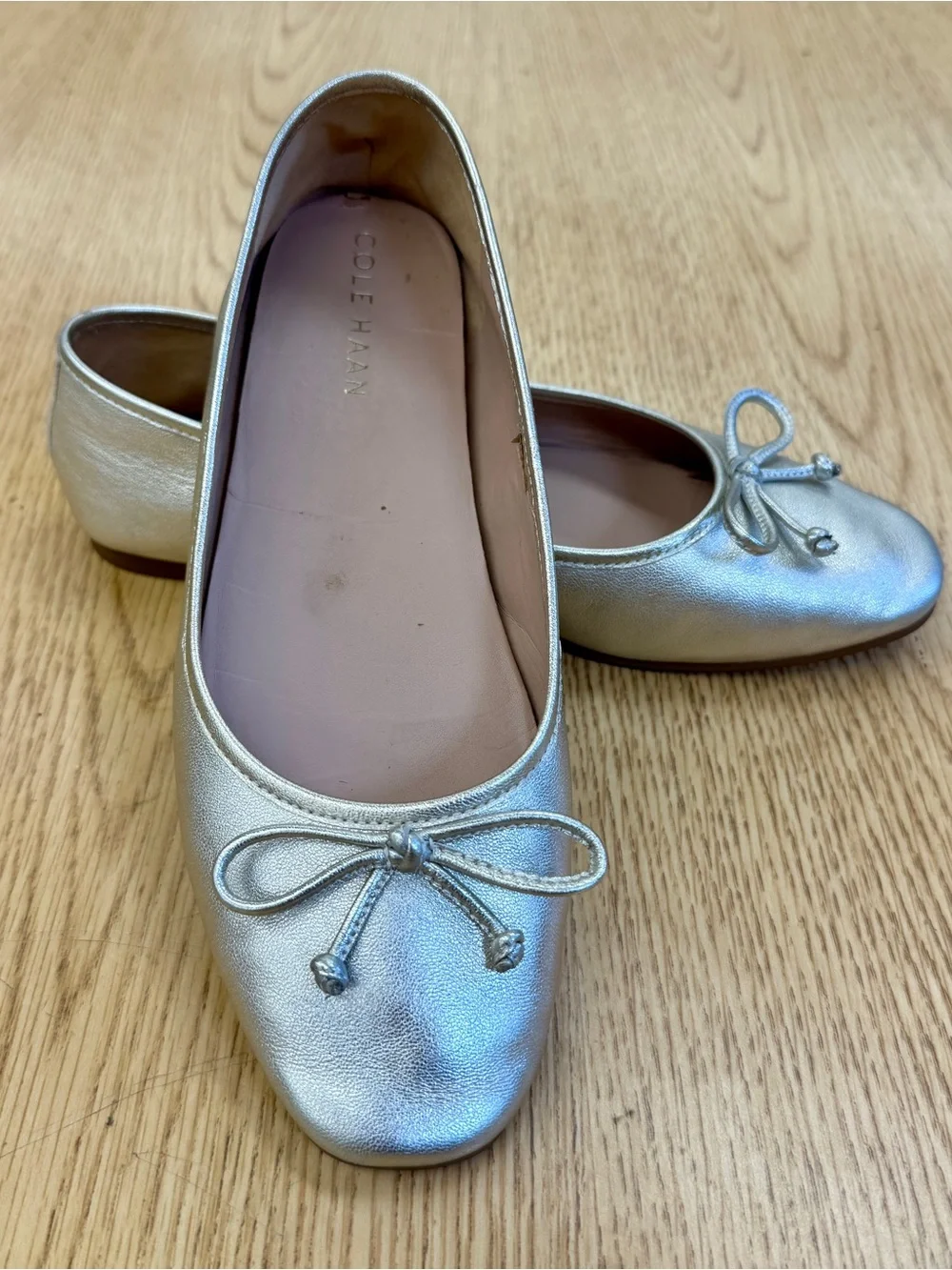 Cole Haan Yara Metallic Gold Soft Leather Ballet Flats Bow Trim 8 Fall Coquette